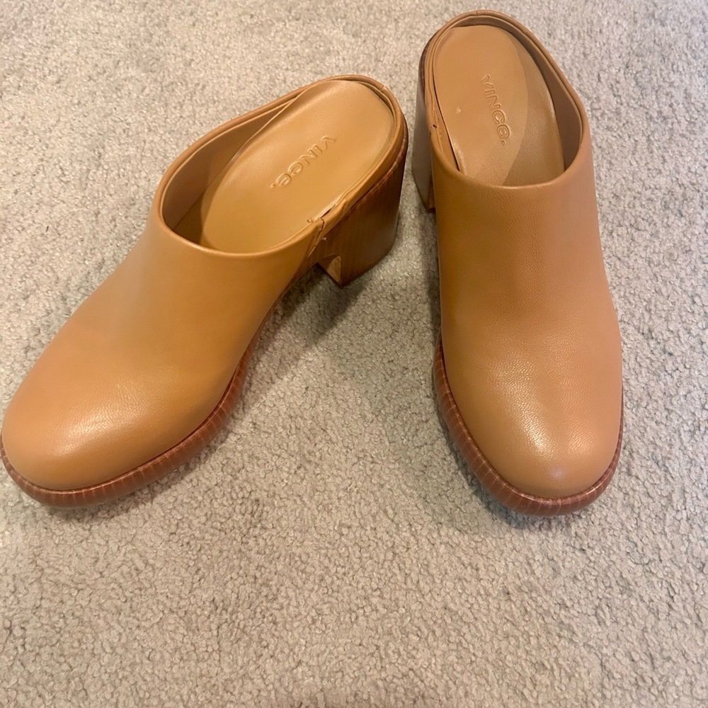 Vince Tan Leather Mules in Excellent Condition - Picture 3 of 11